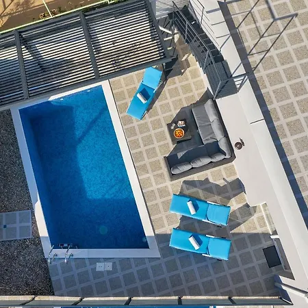 公寓 Lotte With Private Pool In The Center! *