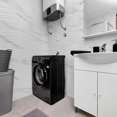 Lotte With Private Pool In The Center! *