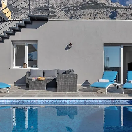 Апартаменты Lotte With Private Pool In The Center!