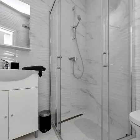 Lotte With Private Pool In The Center!