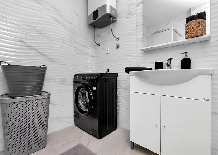 Lotte With Private Pool In The Center! *