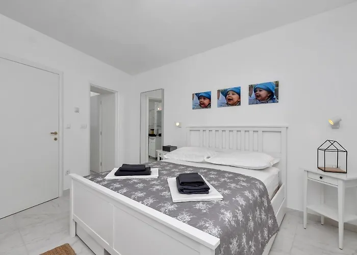 Lotte With Private Pool In The Center! *