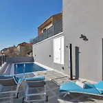 شقة Lotte With Private Pool In The Center!