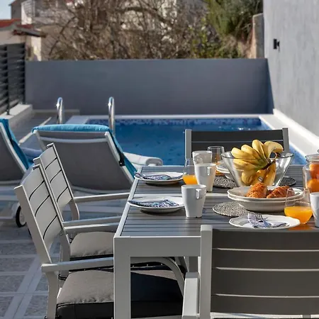 شقة Lotte With Private Pool In The Center!