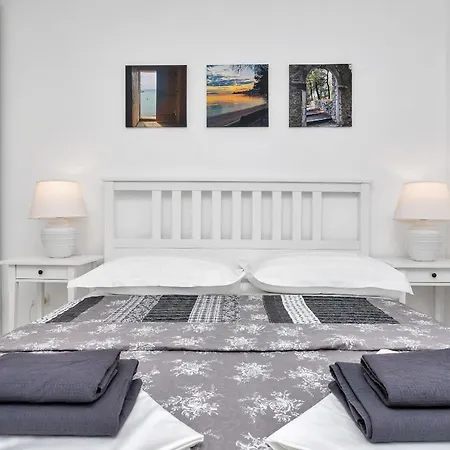 Apartment Lotte With Private Pool In The Center!