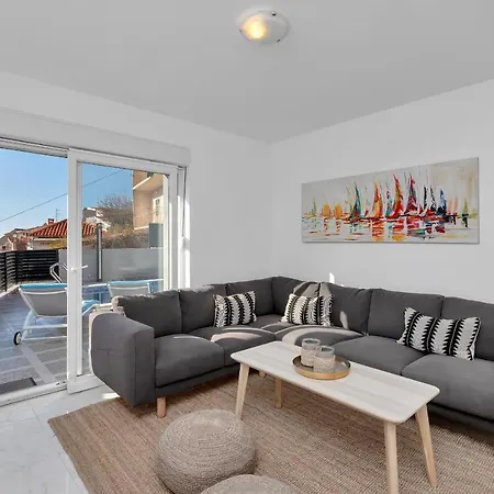 Lotte With Private Pool In The Center! شقة ماكارسكا