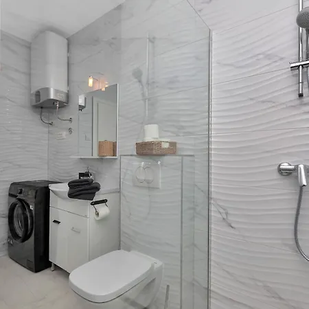 Appartement Lotte With Private Pool In The Center! *