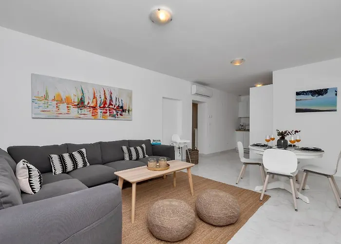 Lotte With Private Pool In The Center! Apartment