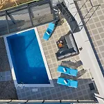 Διαμέρισμα Lotte With Private Pool In The Center! *